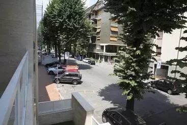 مسافرخانه Boutique Hotel Enia