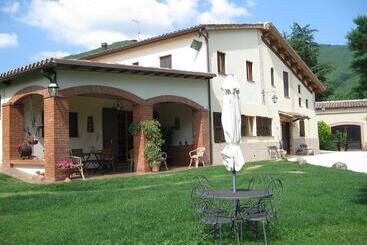 住宿加早餐  Casa Rastia