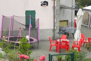 مبيت وإفطار La Castagna Matta