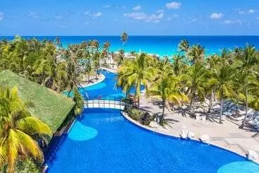 Lomakeskus Grand Oasis Cancun