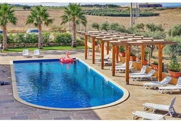 פונדק Donna Carmela Sede Unica A Sciacca