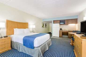 Otel Days Inn By Wyndham Cocoa Beach Port Canaveral