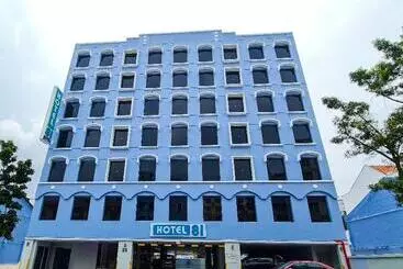 ホテル 81 Palace   Newly Renovated