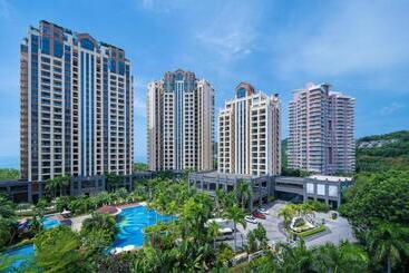 هتل Sanya Shanghai Huating Boutique Resort