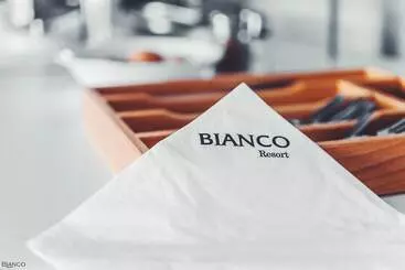 Huoneistohotelli Bianco Resort   Adults Only