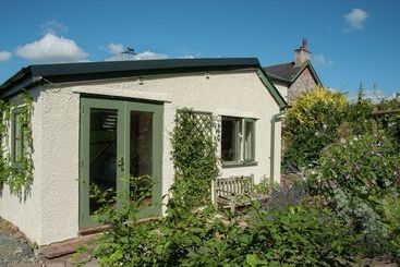 Boutique Cottage In Brecon South Wales With Terrace