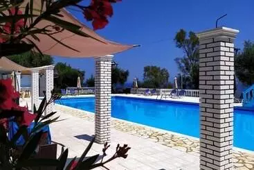 アパートホテル Ionian View