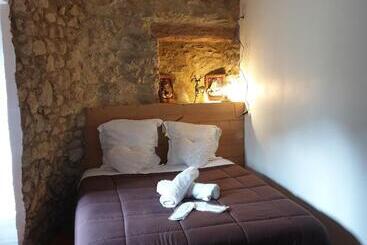 پانسیون La Petite Chapelle