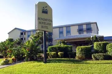 هتل Monumental Movieland