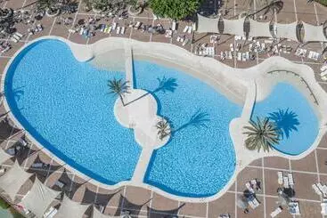 Resort Otel Club Cala Romani