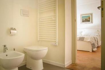 تختخواب و صبحانه Le Persiane Verdi