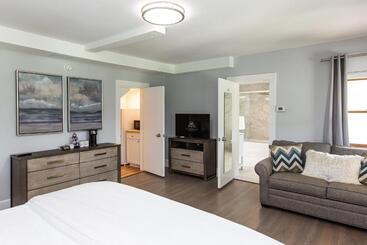 Skylaranna Resort & Spa