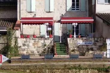 ベッドアンドブレックファースト Les Terrasses Du Petit Nérac