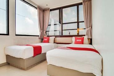 Sans Hotel Liv Ancol By Reddoorz
