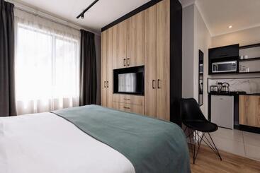 Апарт-отель Mint Hotel 84 On Katherine