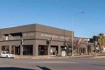 ホテル Astor Inn