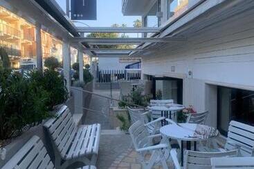 בית מלון כפרי Capri