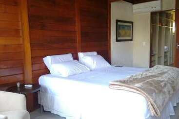 Refúgio Nômade Hostel