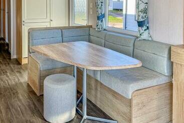 אתר נופש Ladram Bay Holiday Park