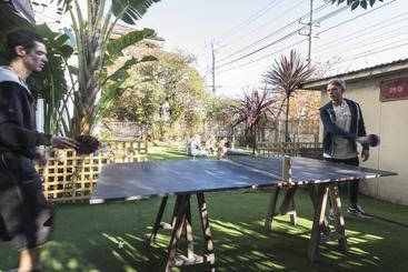 הוסטל Lords Lodge