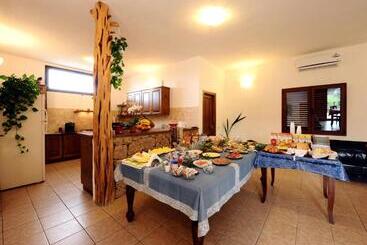 فندق Agriturismo Salmarina