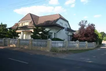 Pension Leander Vendeghaz