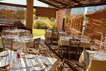 בית מלון כפרי Agriturismo S´aranada