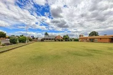 Golden Peak Motel Peakhill