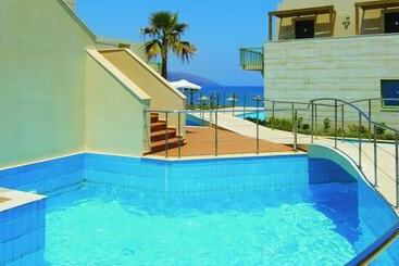 Giannoulis   Grand Bay Beach Resort