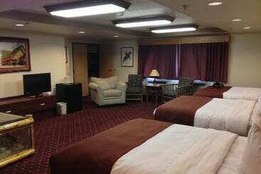 ホテル Americinn By Wyndham Cody