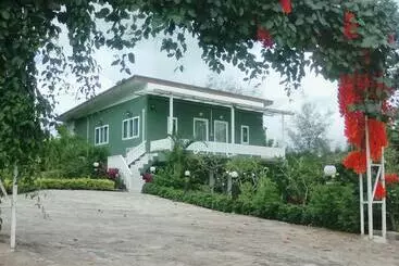 Baan Auemdao Resort
