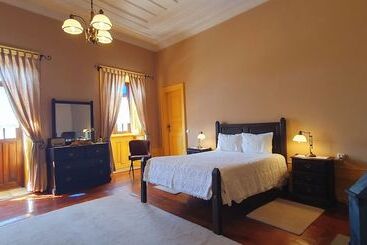 Casa Do Fundo  Sustainable & Ecotourism