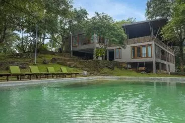 Hotel Birds Park Polgahawela