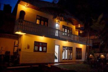 酒店 French Garden Tourist Rest