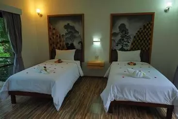 Palm Pran Resort