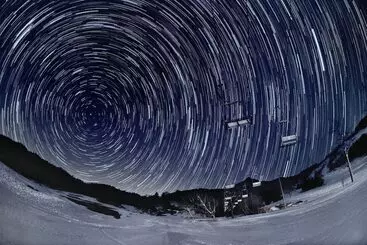 Hotelli Spa Lodge Redwood Inn