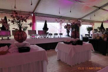 ホテル Restaurant Cafe Houben