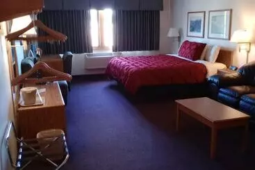 Отель Fairbridge Inn & Suites