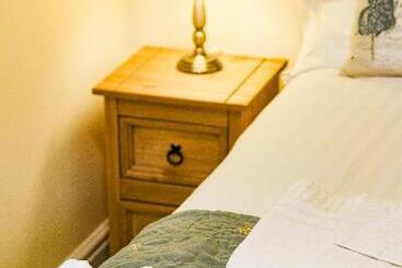 ユースホステル The Shoulder Of Mutton Inn