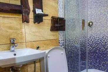 Hotelli Dniprovskiy Dvir