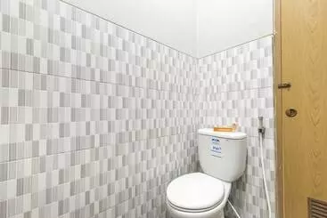 Pension Koolkost Syariah @ Jalan Sisingamangaraja Semarang