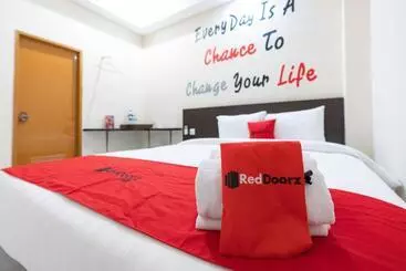 ペンション Reddoorz Plus At Harvest Inn Panakkukang