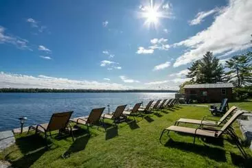 リゾートホテル The Trace At Oak Lake