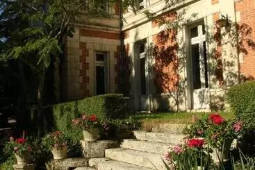 Aamiaismajoitus (B&B) Domaine De Champ Rose