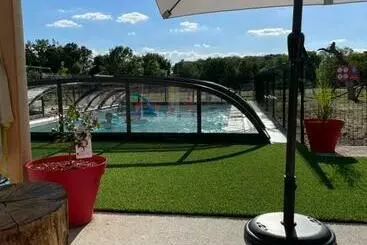 تختخواب و صبحانه La Petite Ferme
