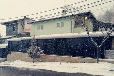 Discret Hotel & Restaurant