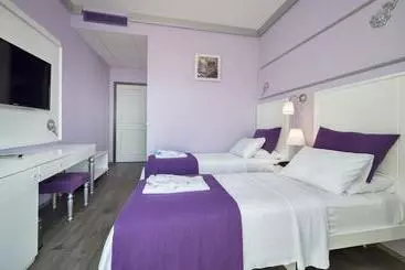 Hotel Sanli Beach Resort