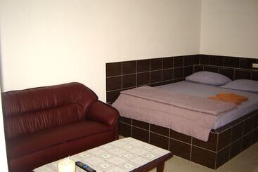 Banlang Hotel Resort & Swimmingpool