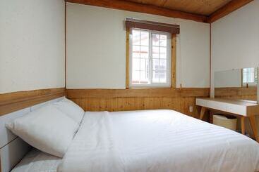 Hotel Geumok Log Pension