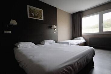 فندق Du Val Vert